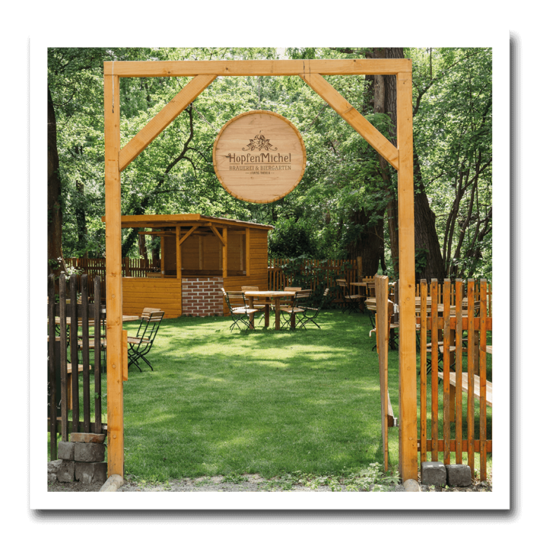 hopfenmichel-biergarten-eingang